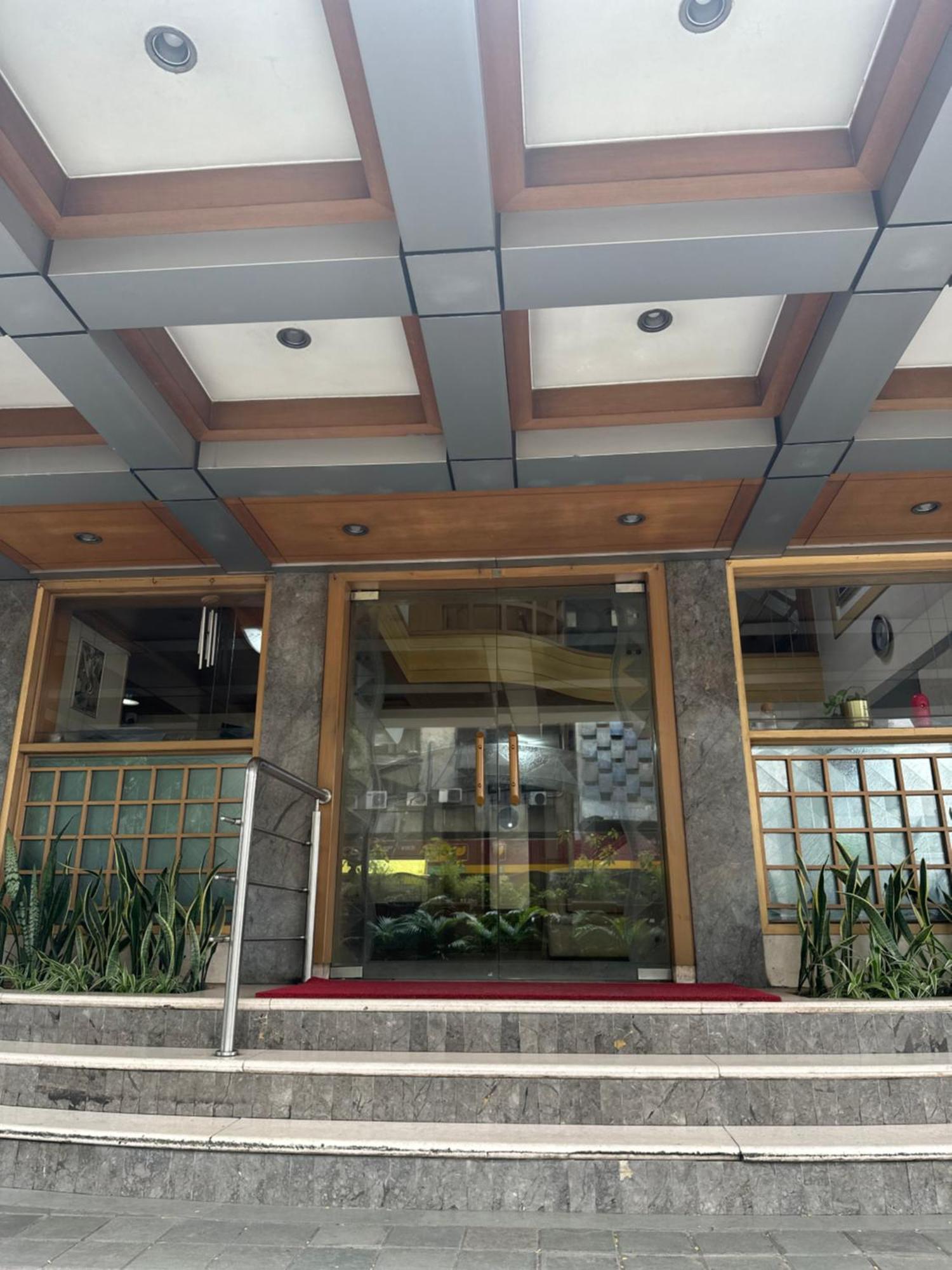 Hotel Ashirwad Pune Exteriör bild